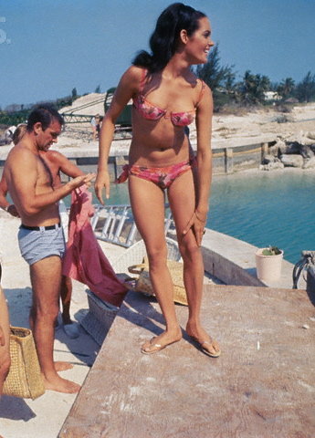 Martine Beswick